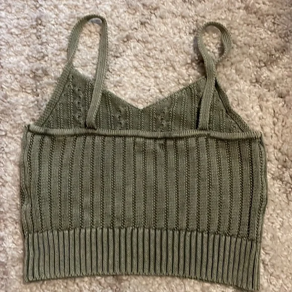 Green size medium sweater crop tank from American Eagle - Picture 2 of 3